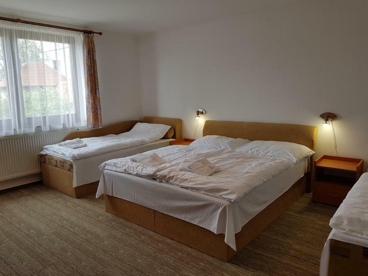 Guest House Boba Štrba المظهر الخارجي الصورة